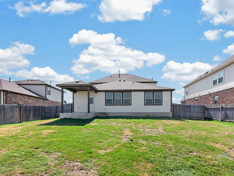 7634 Leonardo Dr — Photo 22