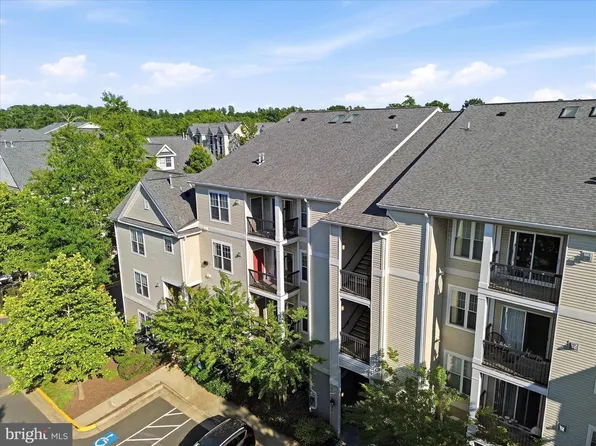 13363 Connor Dr APT K, Centreville, VA 20120