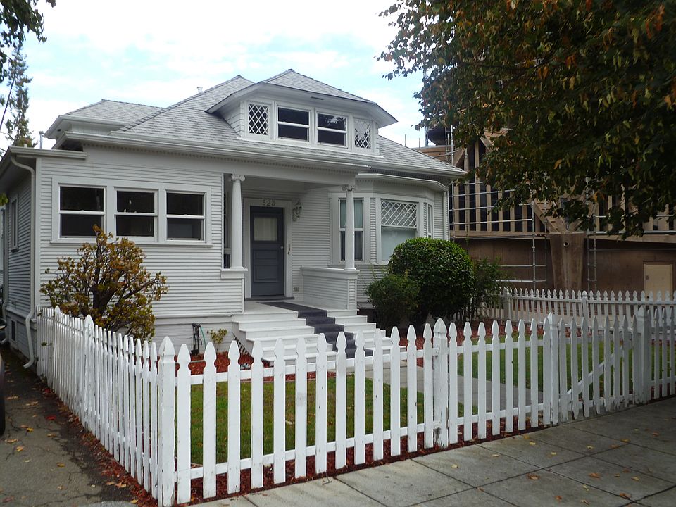 1st image of 523 Webster St APT 3
