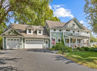 1330 S 7th St, Saint Charles, IL