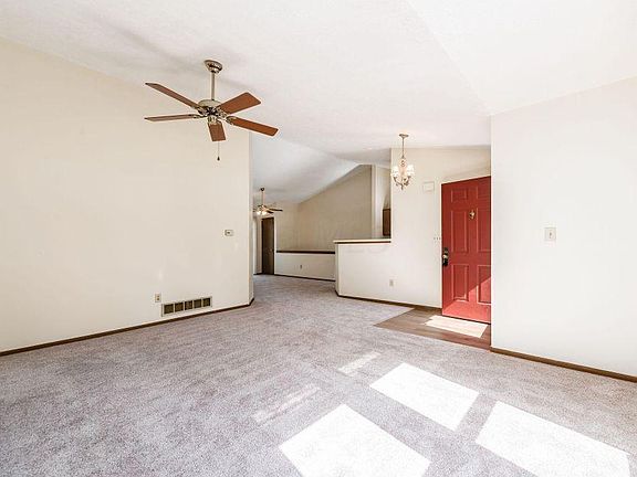 4th image of 7160 Crofton Ct