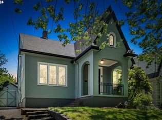 1114 NE Cesar E Chavez Blvd, Portland, OR 97232