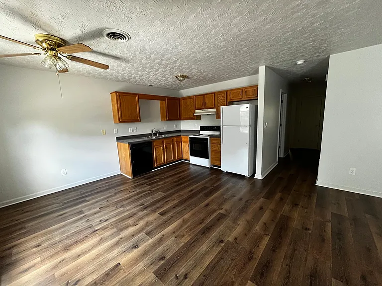 261 Fugate Ln #6 — Photo 3