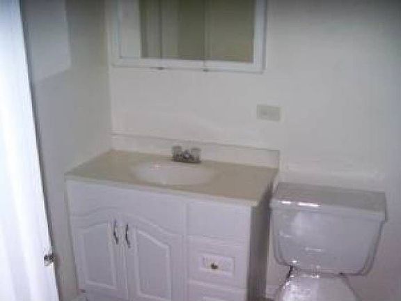 5th image of 693 E Fullerton Ave APT 107