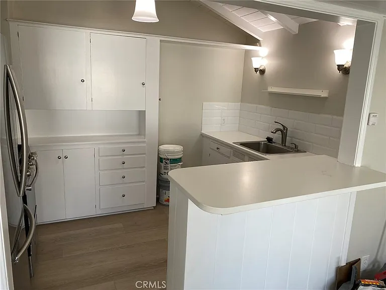 320 Sapphire Ave — Photo 18