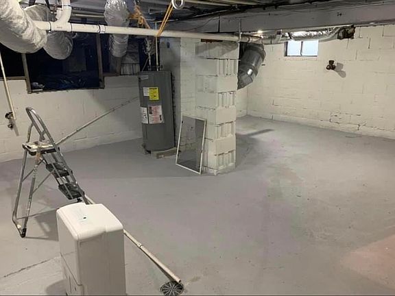 2nd image of 421 S New York Ave