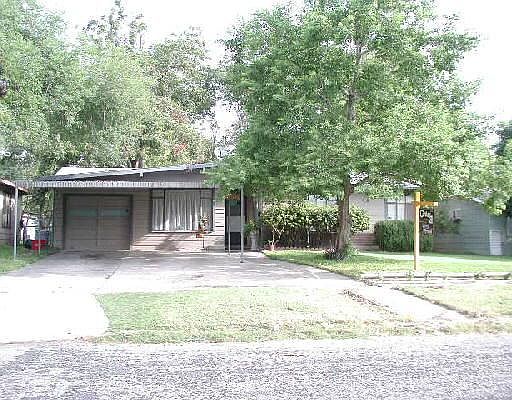 1st image of 111 DRYDEN DR