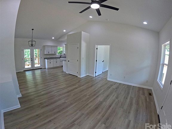 2nd image of 20 Big Sky Dr