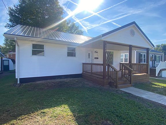 2nd image of 908 Meadow Dr