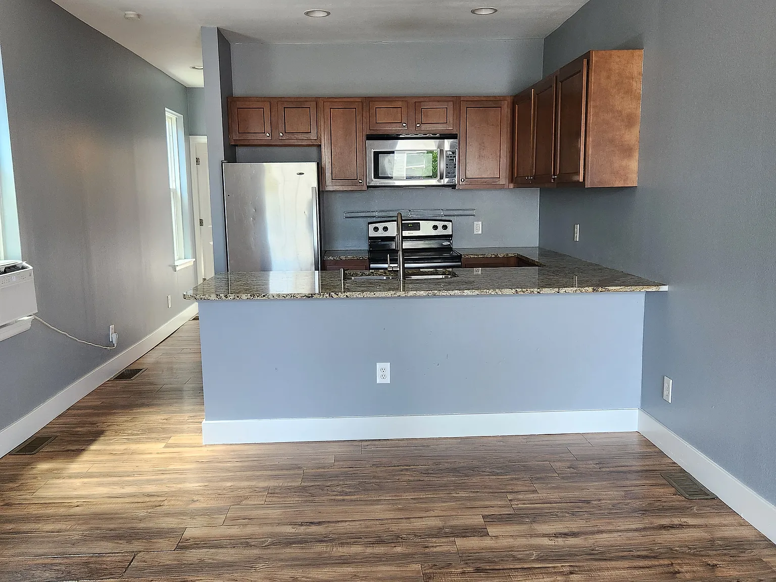 4433 Sherman St — Photo 4