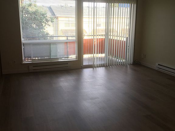 2nd image of 1725 SW Barton St #305