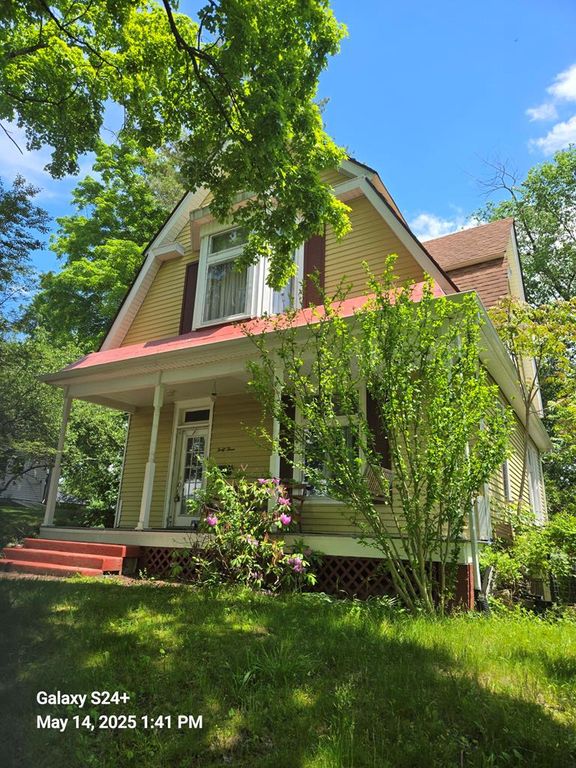 Real estate listing image