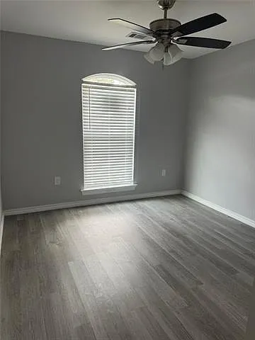 64 Helen Dr — Photo 17