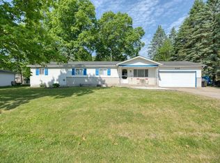 2195 Arbor Ave, Wixom, MI 48393