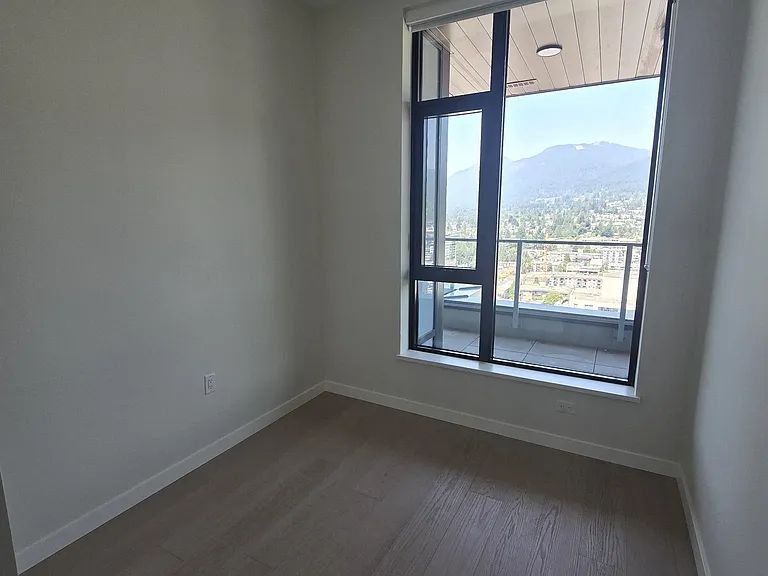 128 W 15th St #2202 — Photo 33