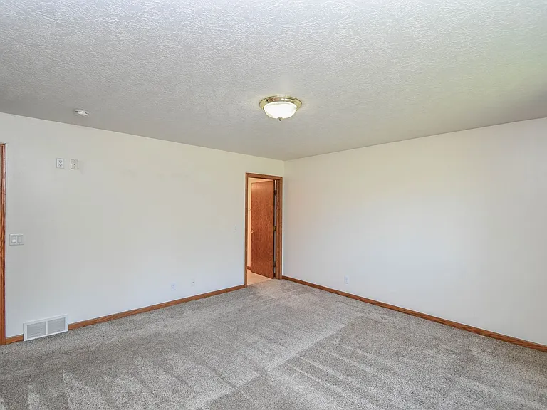 5937 S Lois Ln — Photo 22
