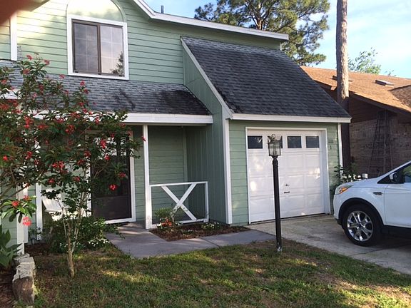 2nd image of 1111 Southampton Dr APT 1