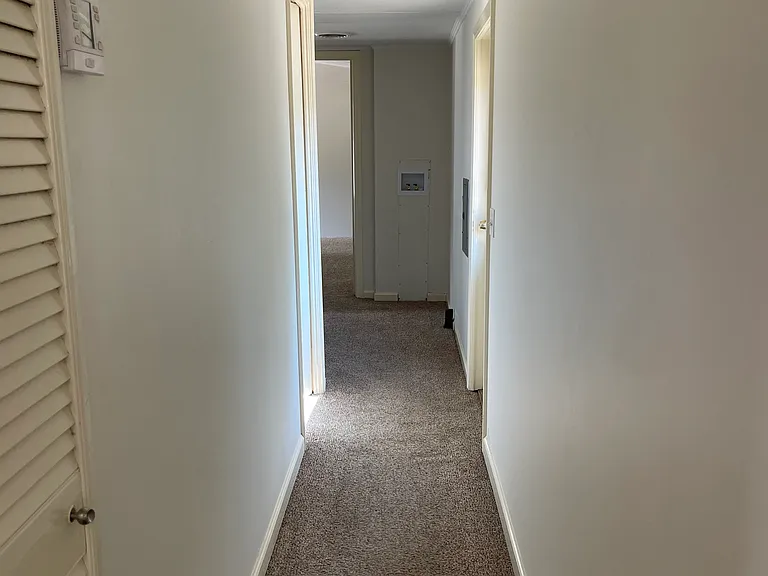 221 Meteyard Ln — Photo 5