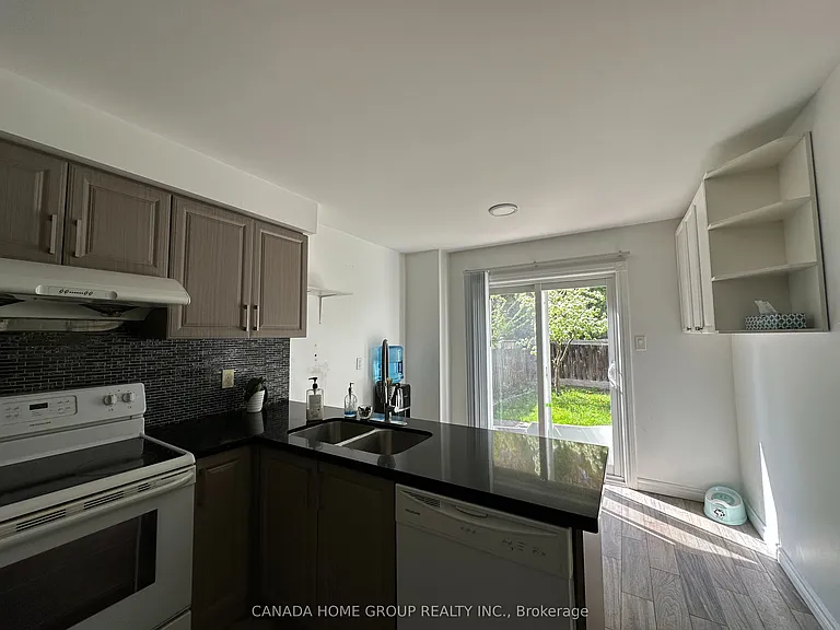 303 Riel Dr — Photo 7