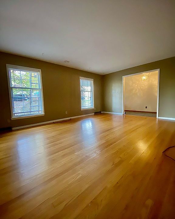 1st image of 7919 Corteland Dr