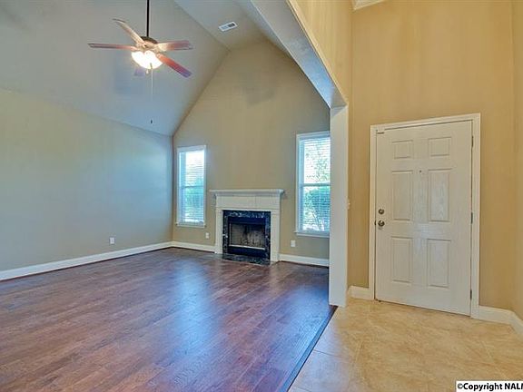 5th image of 115 Arbor Hill Ln SW