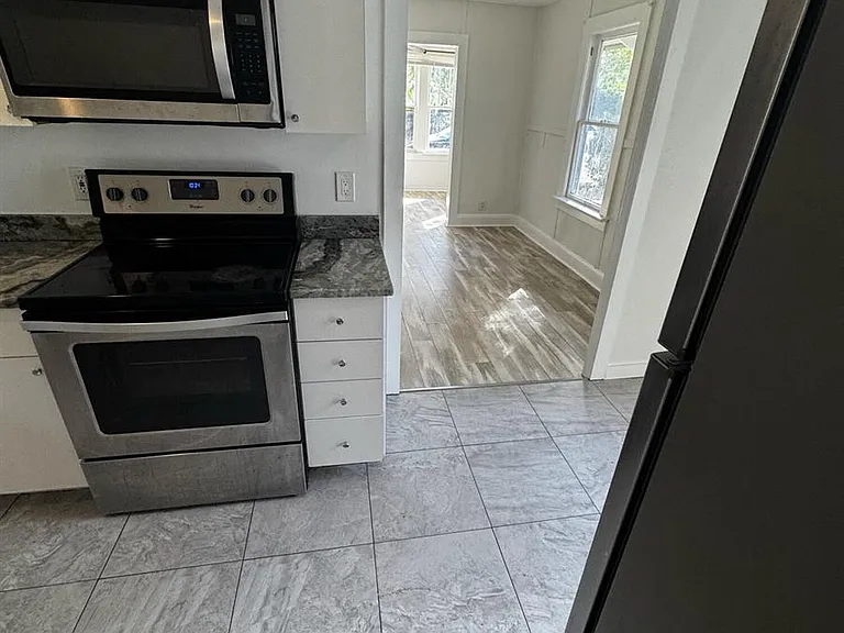 315 N K St — Photo 8