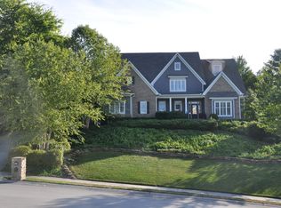 2414 Rockingham Dr, Maryville, TN 37803