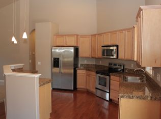 295 Merlot Dr, Cave Junction, OR 97523