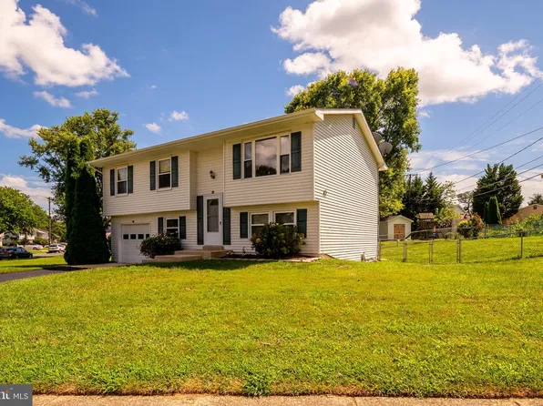 896 Autumn Valley Ln, Gambrills, MD 21054