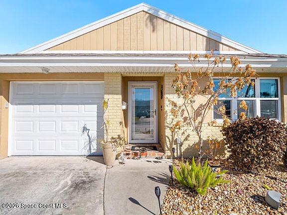 2nd image of 647 Desoto Ln