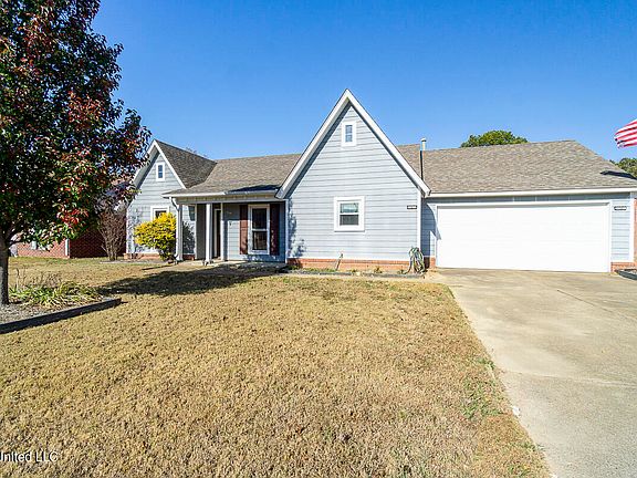 3rd image of 7548 Woodshire Dr