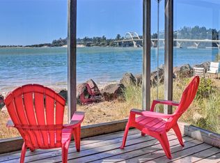 160 NW Maple St, Waldport, OR 97394