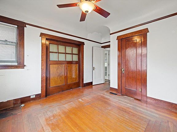 5th image of 132 N 16th St