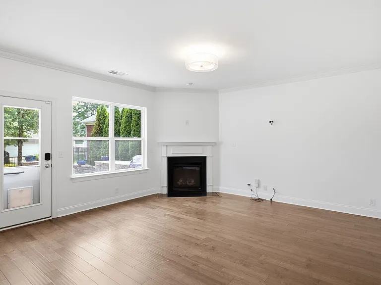 310 Wandering Cir — Photo 19