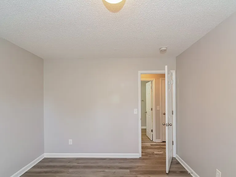 808 Hepplewhite Ct — Photo 10
