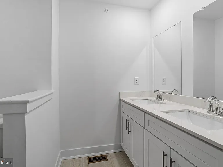 136 Ada Hightower Ave — Photo 30