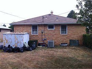 3rd image of 33 Aurora Dr