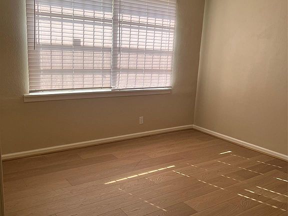 4th image of 5125 Ricky St