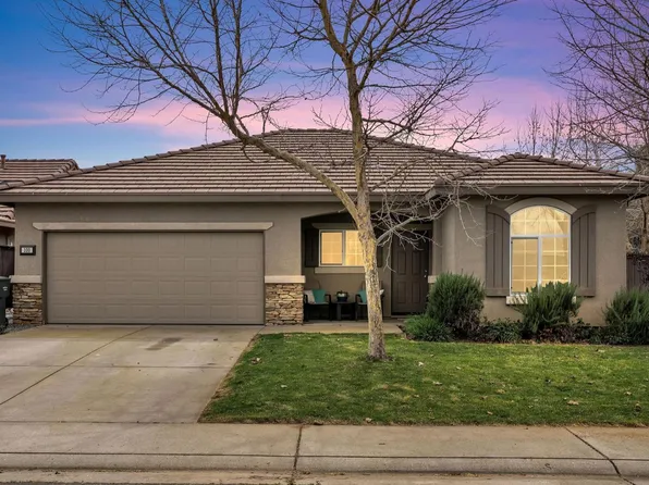 100 Inverness Ct, Ione, CA 95640