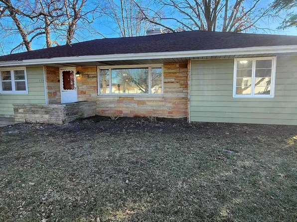 175 E Jackson St, Auburn, IL 62615