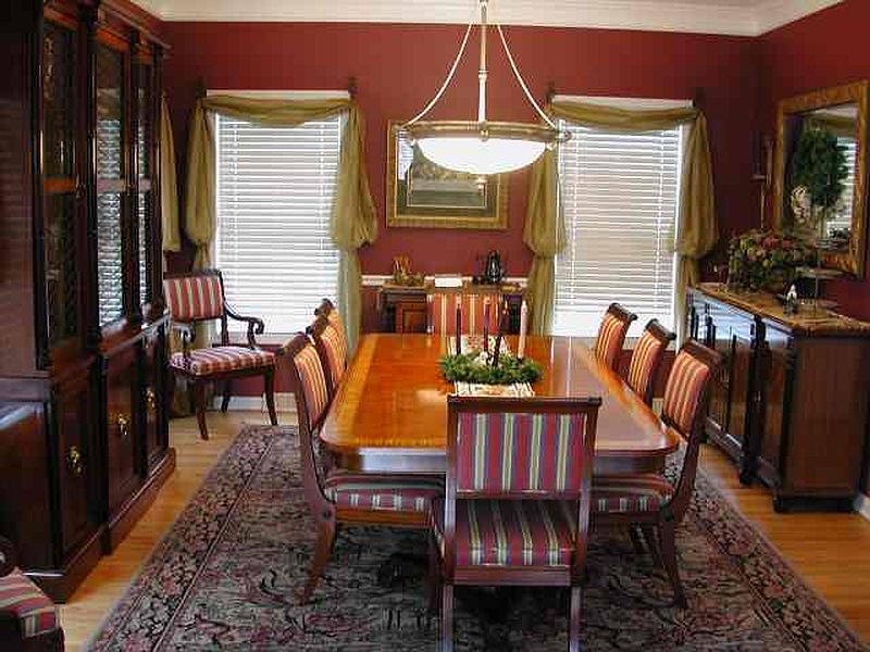 2nd image of 709 SACHEM Circle