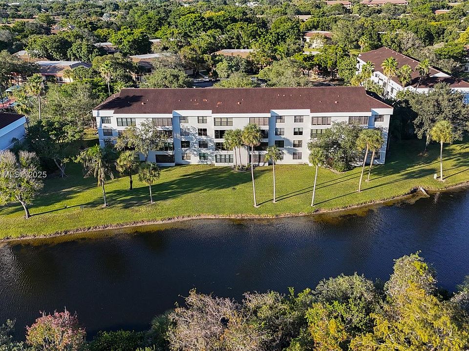 1st image of 4133 Carambola Cir S #G203