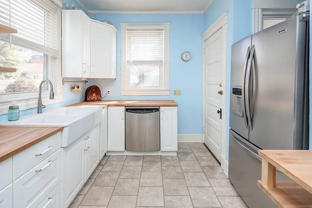2 bed, 1500 sqft, $2,200 — Photo 3