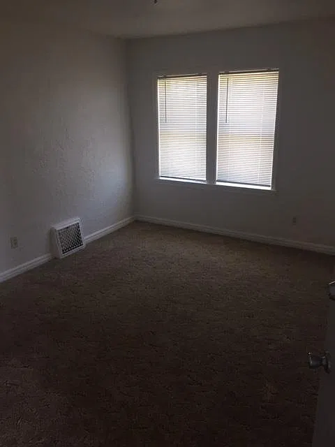 1 bed, 900 sqft, $850 — Photo 3