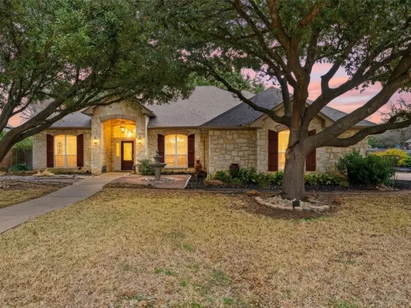 108 Lariat Trl, Mc Gregor, TX 76657