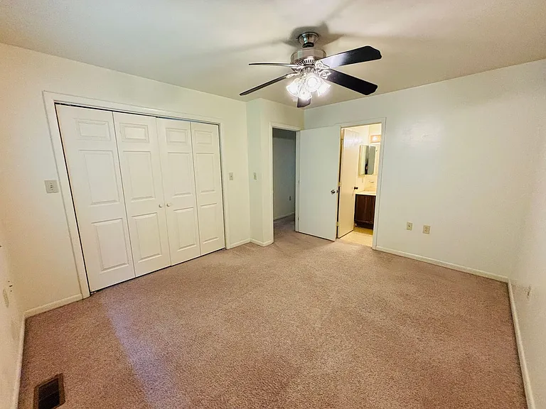 316 Shenandoah Cir — Photo 14