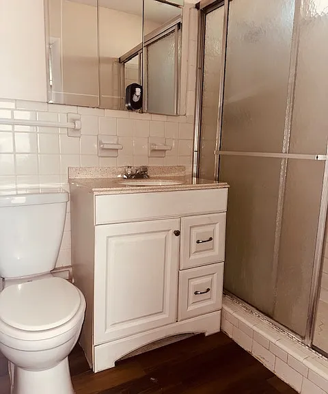5038 Bryndale Ave — Photo 7
