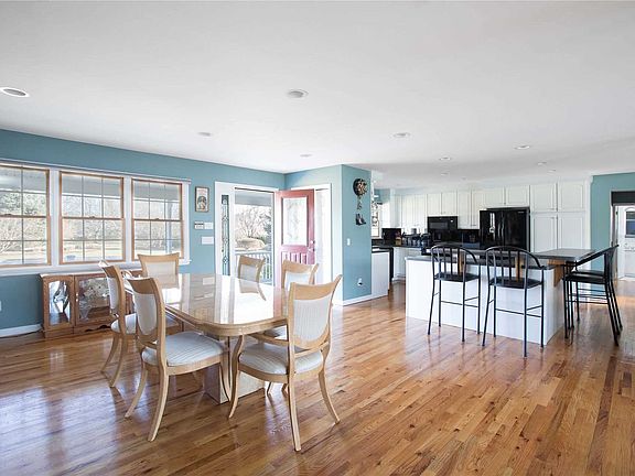 5th image of 6405 Alvahs Ln