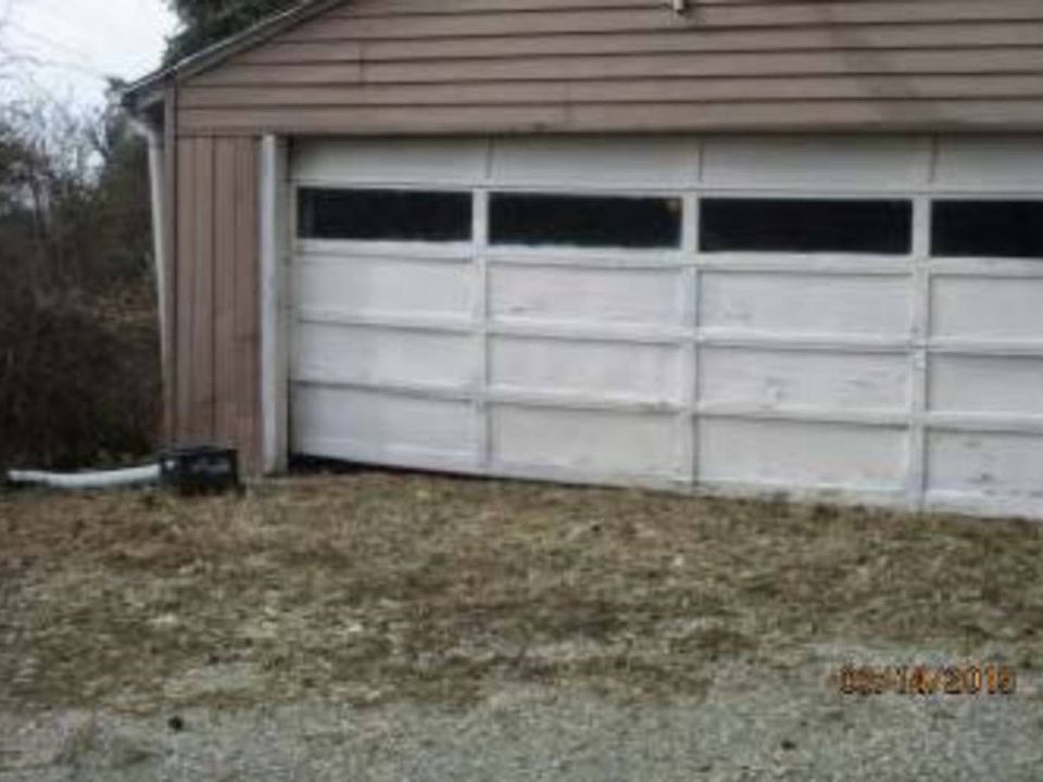 2nd image of 505 Dry Ridge Rd