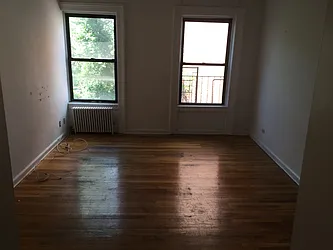 Rented by ARNOLD S GUMOWITZ, LREB